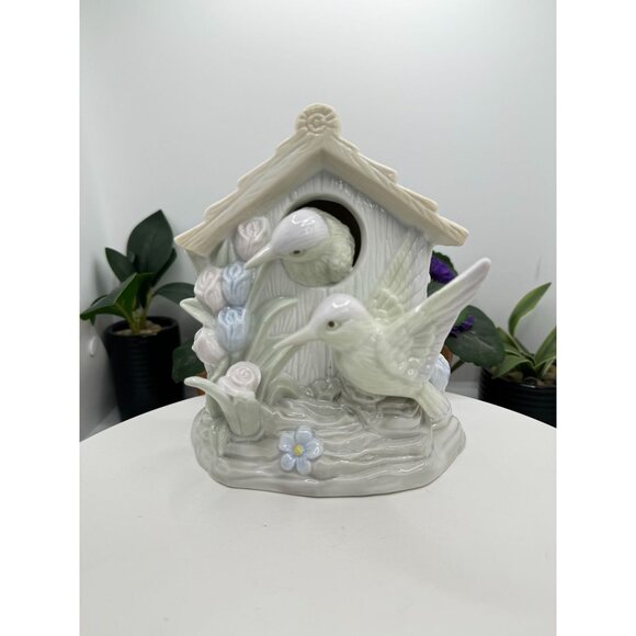 Porcelain Birdhouse Night Light Lamp With Cord & Switch - Picture 3 of 12